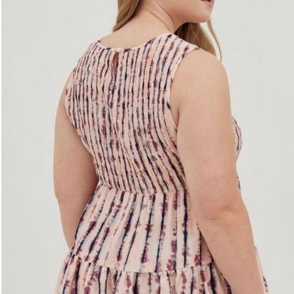 Torrid Rayon Twill Smocked Tiered Tank Plus Sz 1 1X 14/16 Ink Blot Stripe Print - Picture 2 of 9